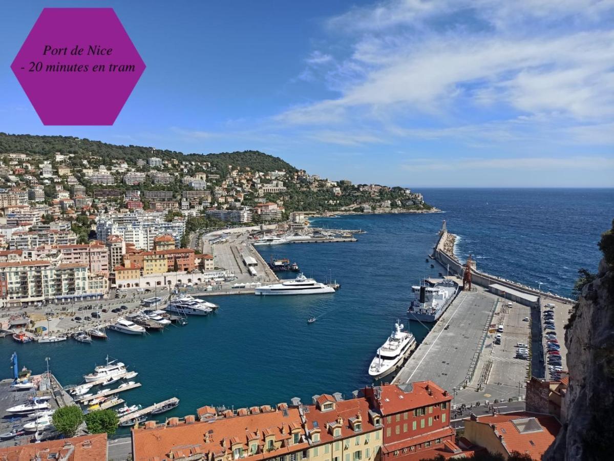 - 1 Minute De La Et De La Promenade Des